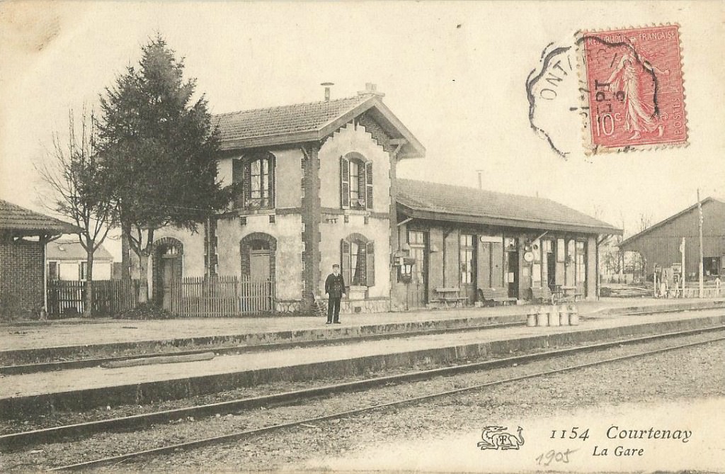 Courtenay 45 Loiret Cartes Postales Anciennes sur CPArama