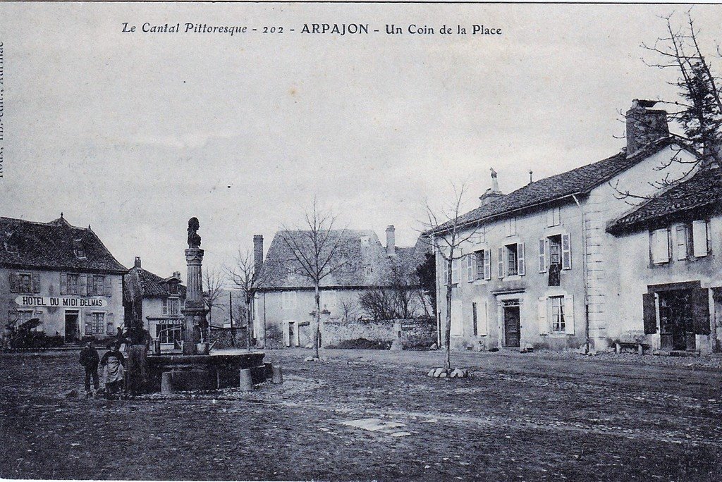 Arpajon sur Cère 15 (202).jpg