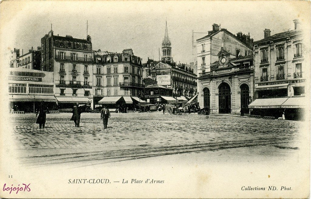 92-Saint Cloud-Place d'Armes 2.jpg