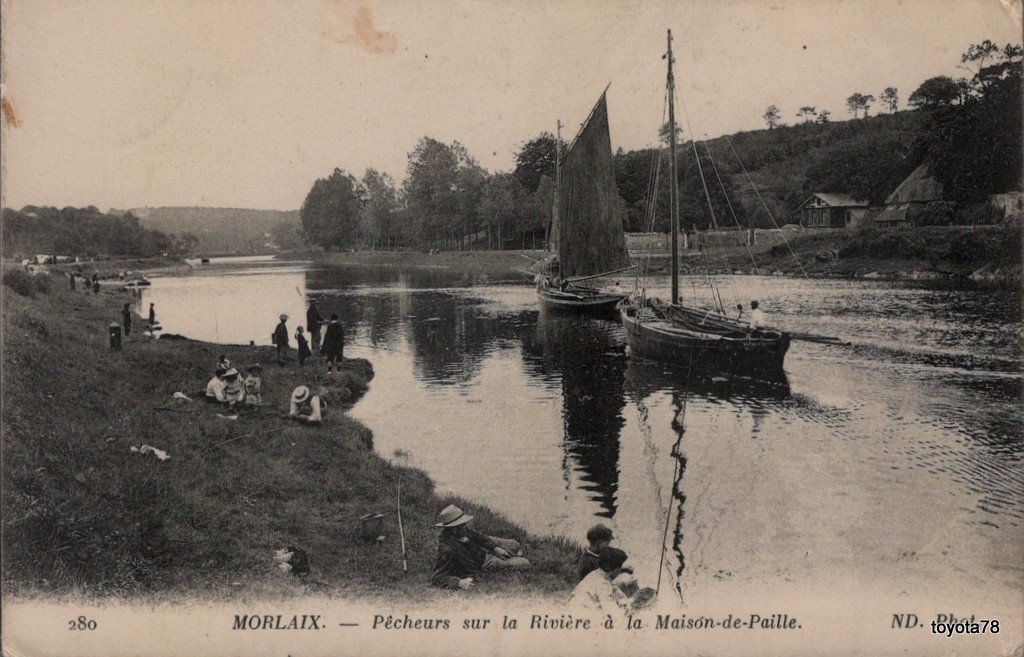 Morlaix-Pêcheurs sur la rivière Maison de paille.jpg