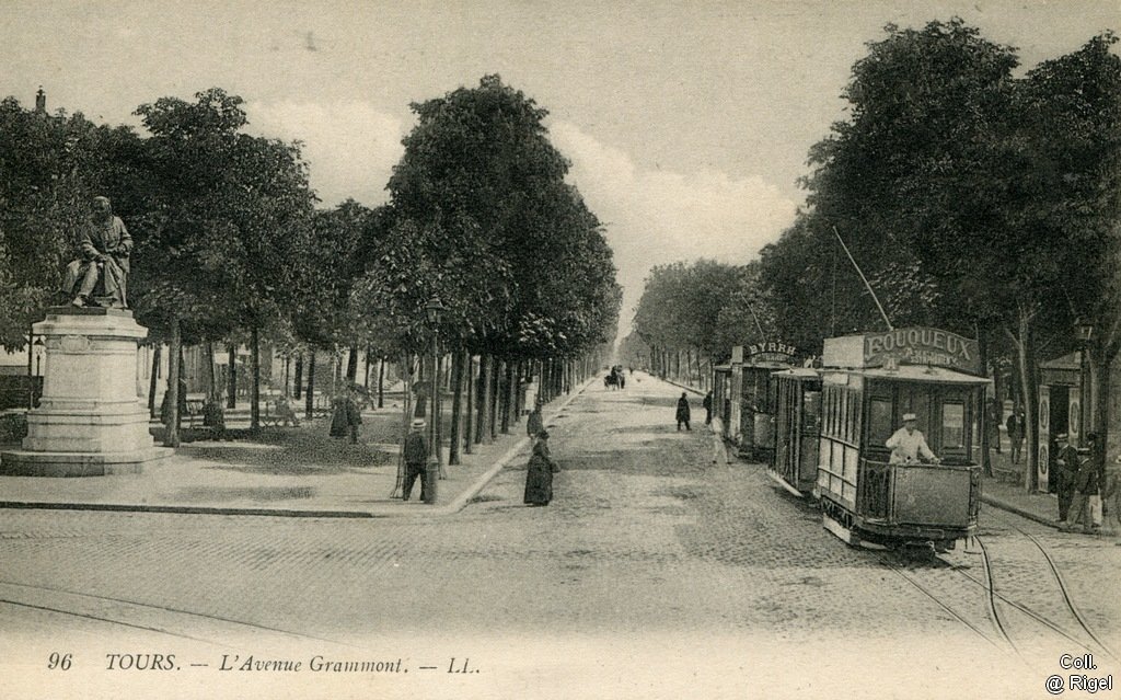 37-Tours-Avenue-Grammont-Tramway.jpg