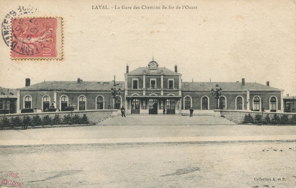 53-Laval-Gare-Chemin-de-Fer-Ouest-Collection-A-et-P.jpg