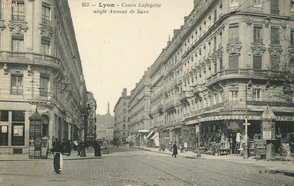 69-Lyon Cours Lafayette angle Avenue de Saxe -253 BF.jpg