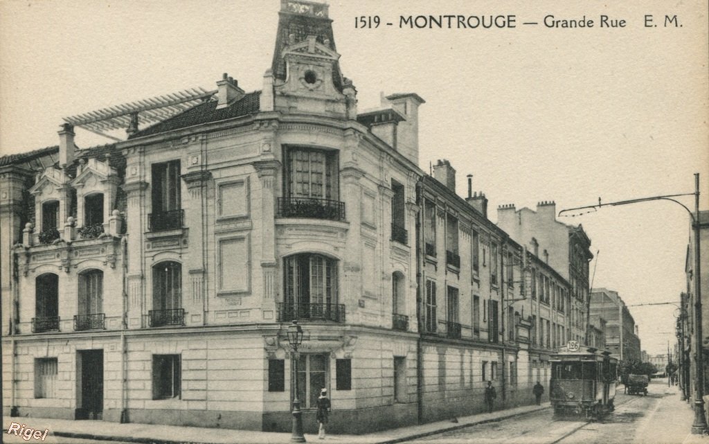 92-Montrouge - Grande Rue - 1519 EM _E Malcuit_ - Tramway ligne 126.jpg