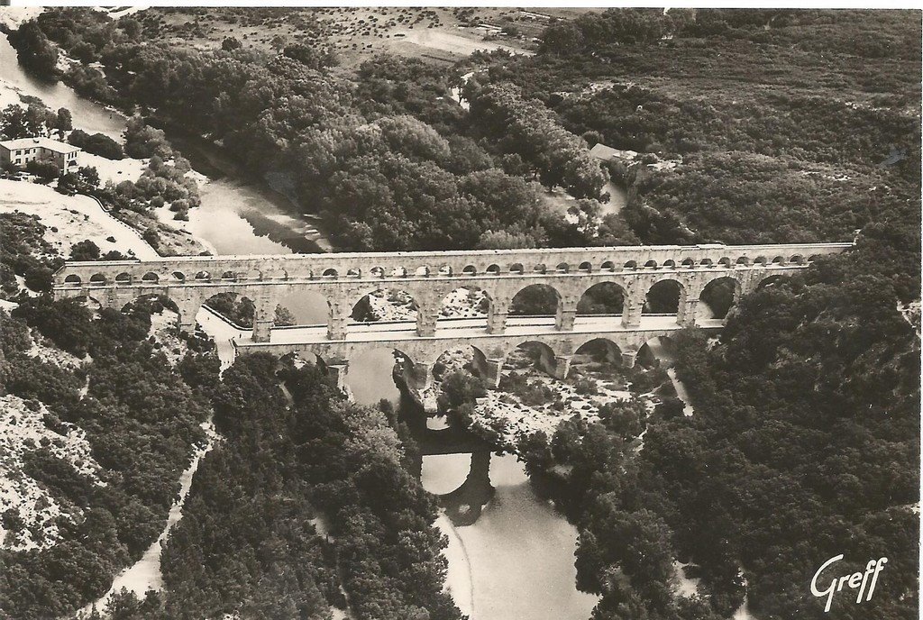 Vers-Pont du Gard 30 15-12-20.jpg