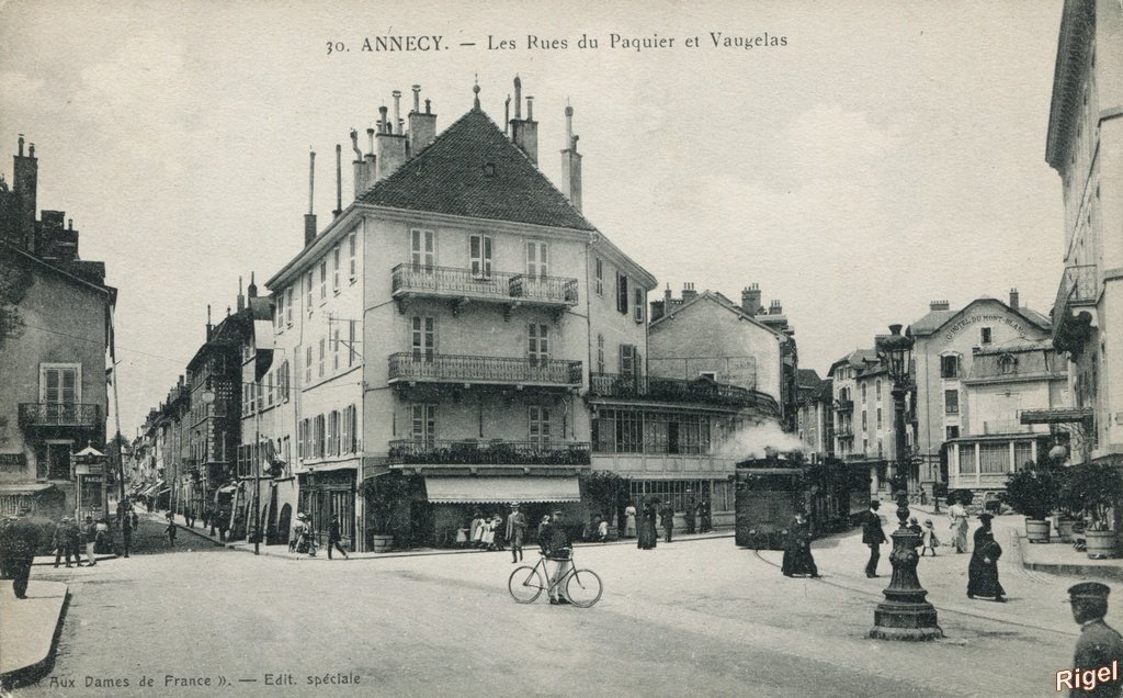 74-Annecy - Les Rues du Paquier et Vaugelas - 30 Aux Dames de France Edit Spéciale.jpg