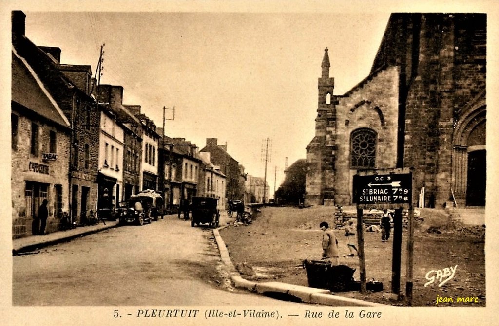 Pleurtuit - Rue de la Gare.jpg