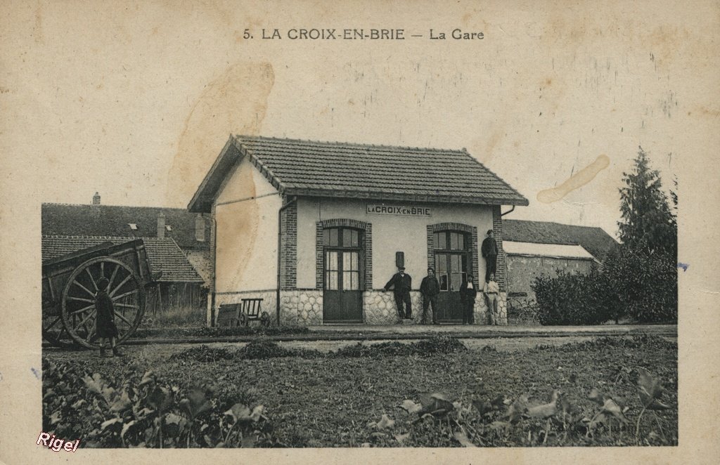 77-La-Croix-en-Brie - La Gare - 5 Imp Catala Freres Paris.jpg
