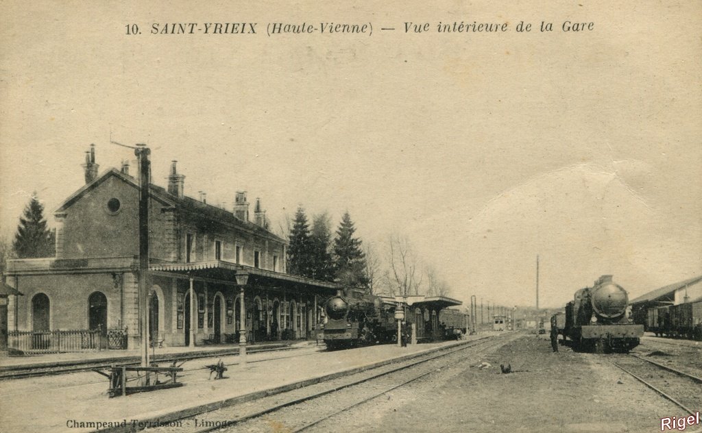 87-St-yrieix - Gare - 10 Champeaud-Terrasson.jpg