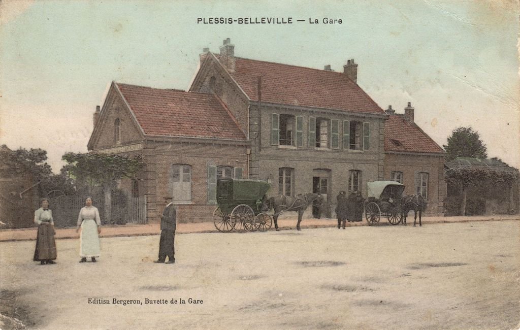 60 - LE PLESSIS BELLEVILLE - coul. - La Gare - Coll. J. Rusak - Edition Bergeron Buvette de la Gare - 09-12-22.jpg
