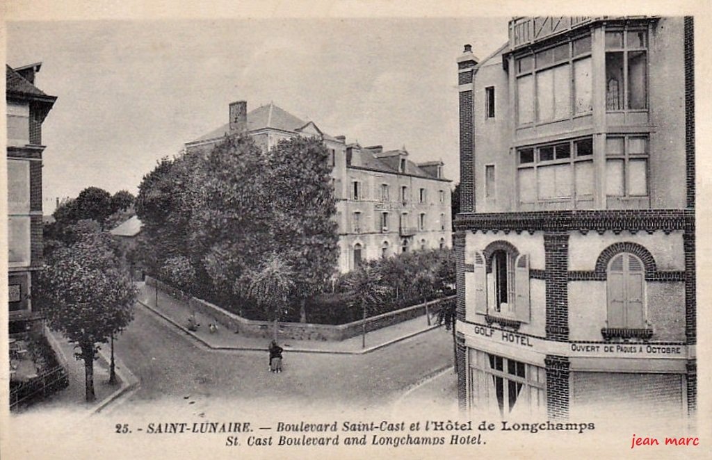 Saint-Lunaire - Boulevard Saint-Cast et l'Hôtel de Longchamps.jpg
