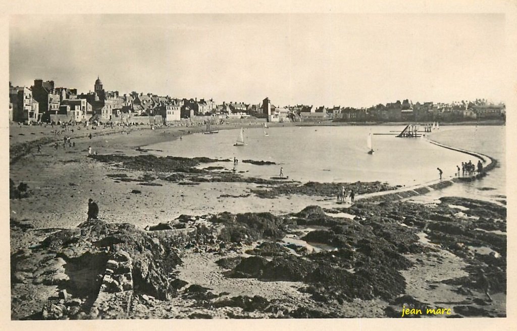 Saint-Servan - Piscine et Plage des Bas-Sablons.jpg