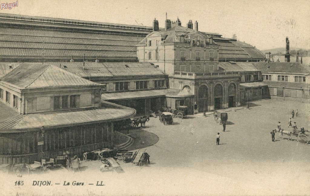 21-Dijon - La gare - 165 LL.jpg
