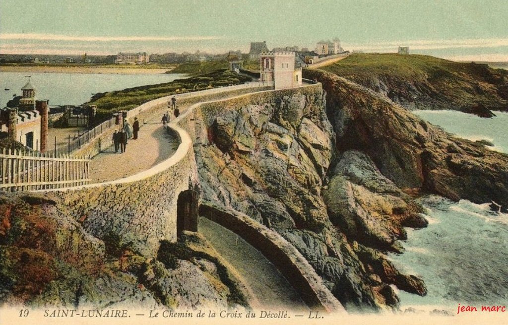 Saint-Lunaire - Le Chemin de la Croix du Décollé.jpg