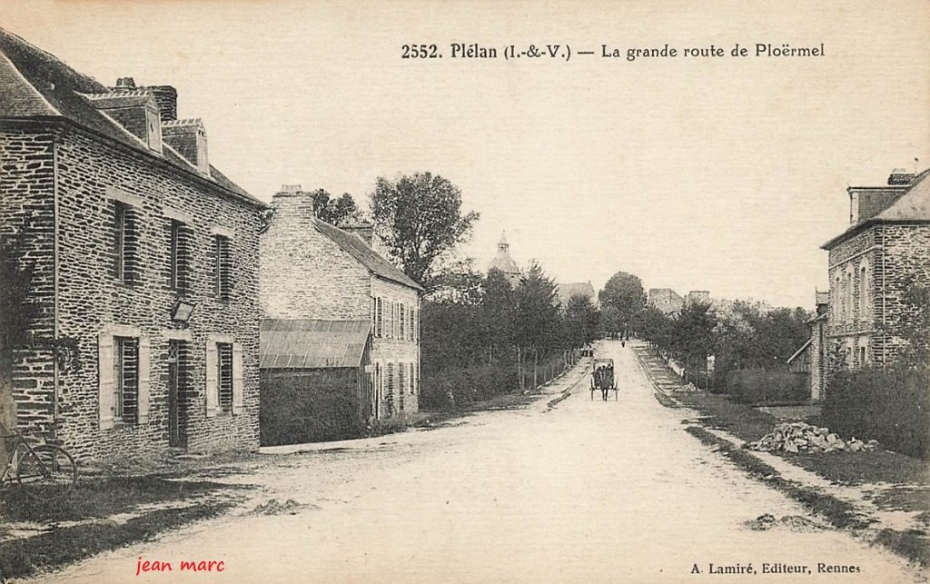 Plélan-le-Grand - La Grande Route de Ploërmel.jpg