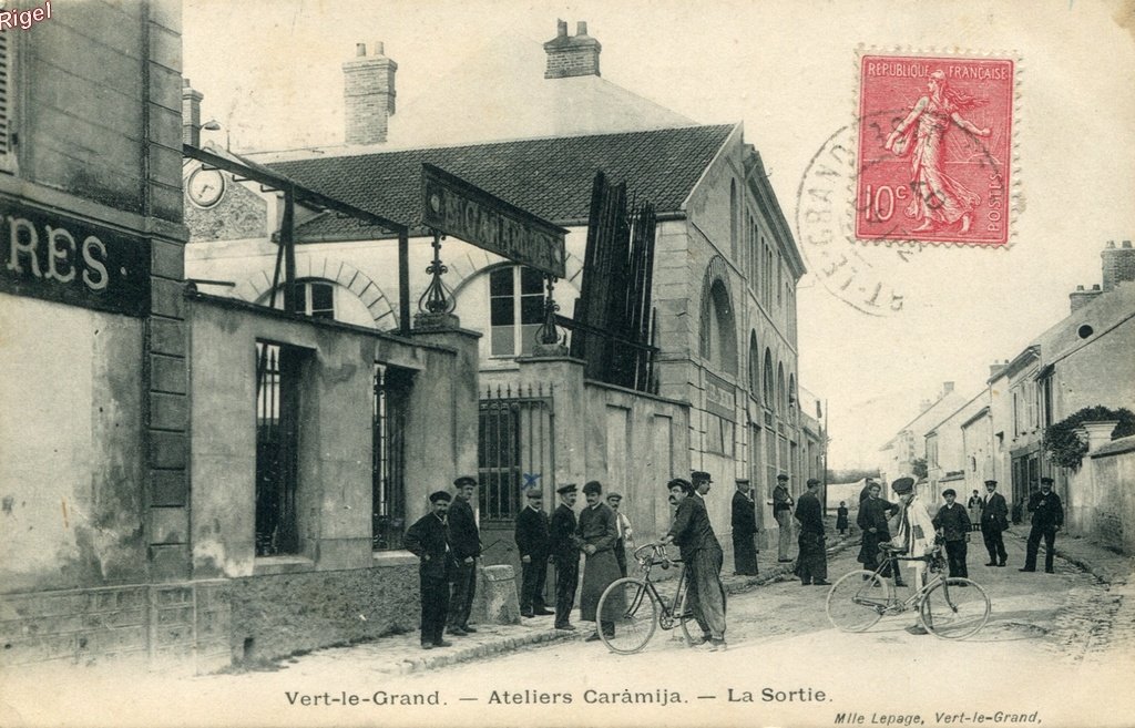 91-Vert-le-Grand - Atelier Caramija - La Sortie - Melle Lepage.jpg