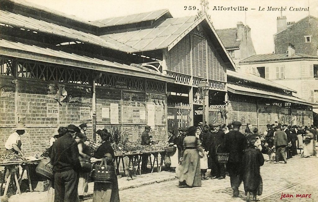 Alfortville - Le Marché Central (Félix, phot.-édit., Alfortville).jpg