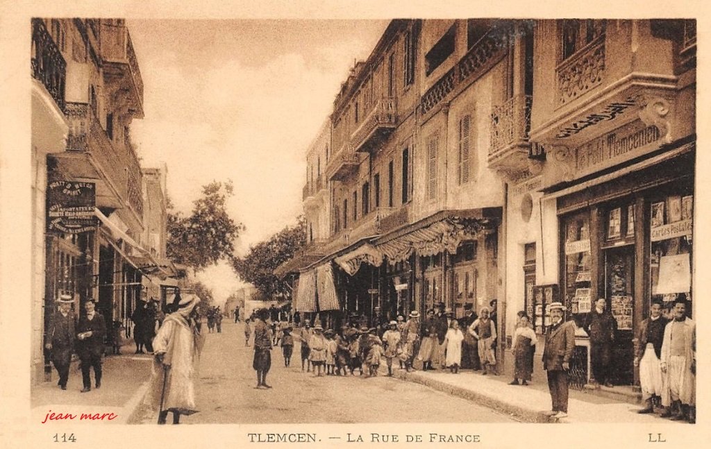 Tlemcen - La Rue de France.jpg