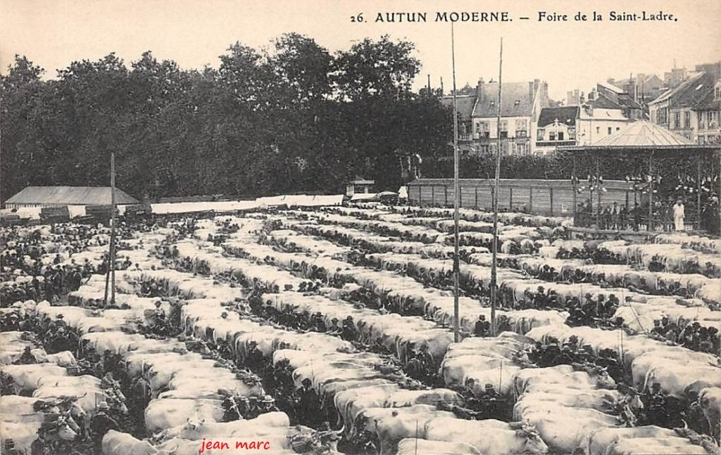 Autun - Foire de la Saint-Ladre.jpg