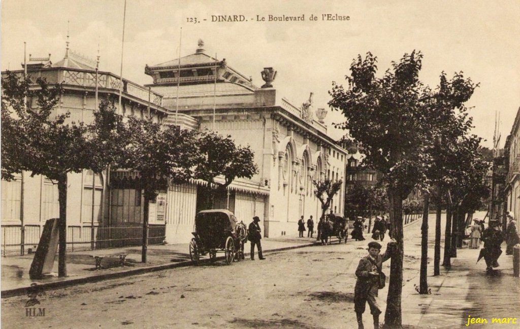 Dinard - Le Boulevard de l'Ecluse 123.jpg