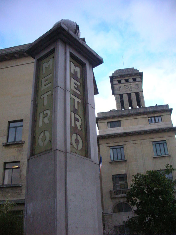 Sign. Mairie de Montreuil.jpg