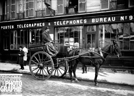 Voiture des postes.jpg