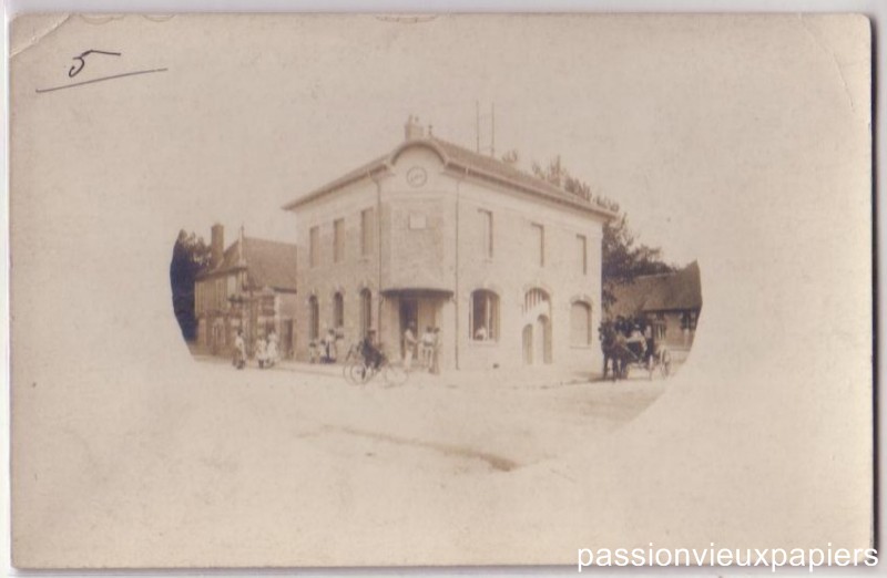 Batisse poste [F].JPG