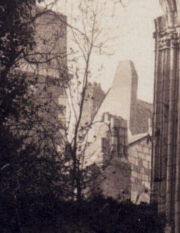Ruines Abbaye detail3.JPG