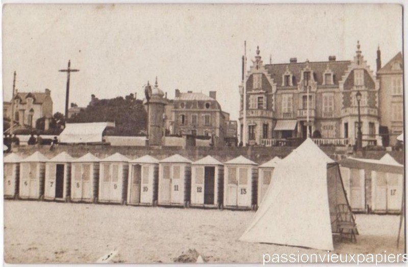 Plage maisons cabines [F].JPG