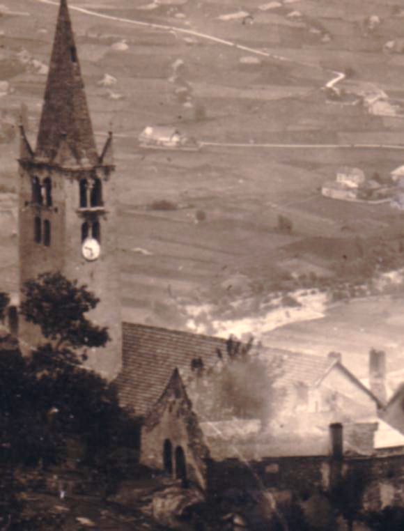 Villages eglises vallee ruines detail.JPG