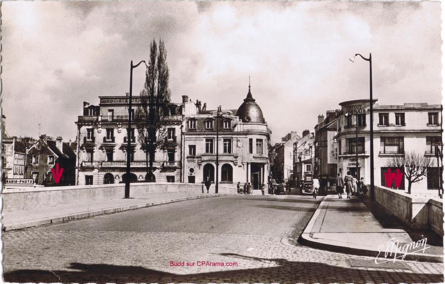Melun Cpsm localisation 2 Somua S35-1.jpg