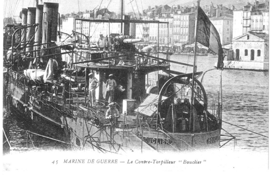 Port Contre Torpilleur Bouclier.JPG