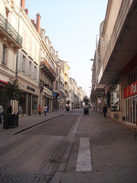 BourgesRueMoyenne.JPG
