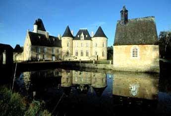 Chateau de Vaulogé 2.jpg