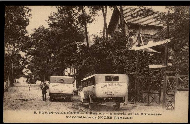 17 Royan allee.jpg