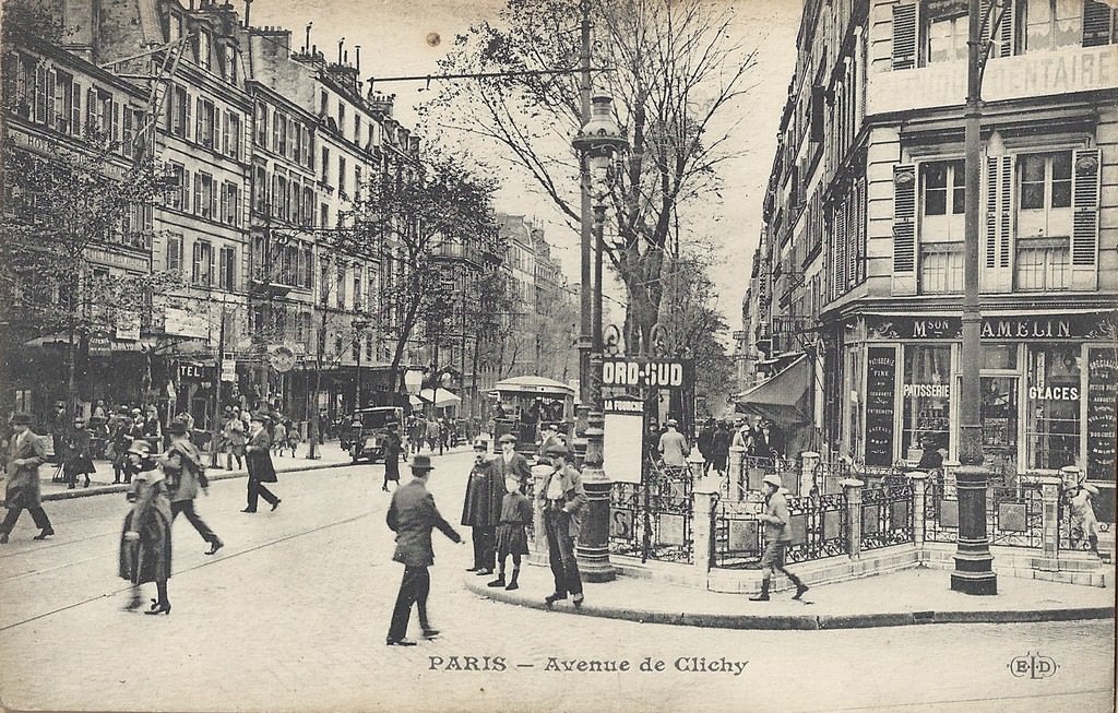 Paris  Avenue de Clichy  CPArama.com