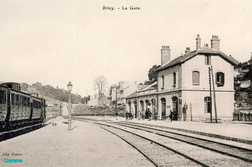 Briey - CPArama.com