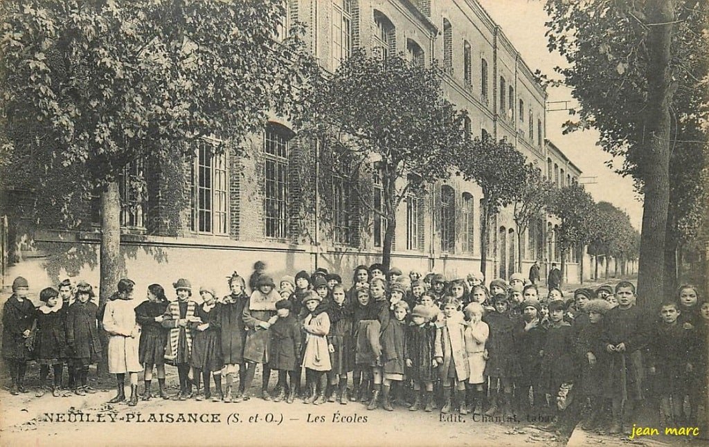 Neuilly-Plaisance - Les Écoles.jpg