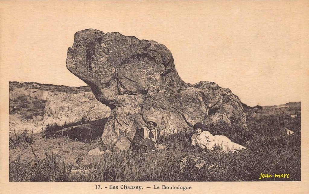 Iles Chausey - Le Bouledogue.jpg
