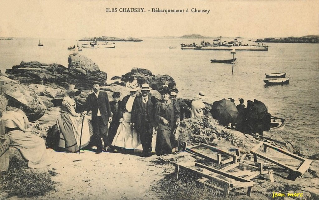 Iles Chausey - Débarquement à Chausey.jpg