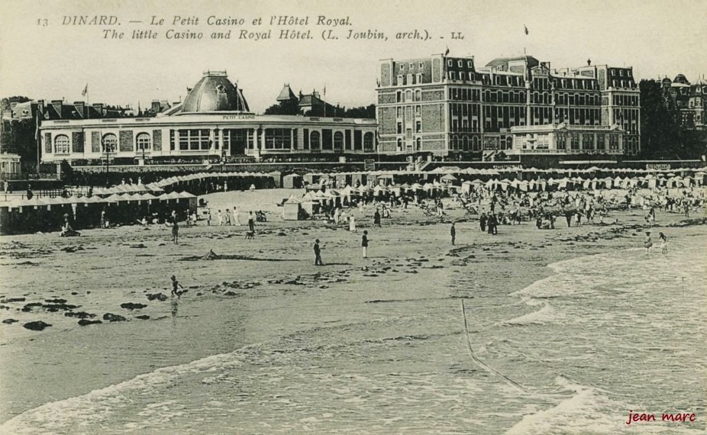 Dinard - Le Petit Casino et l'Hôtel Royal.jpg