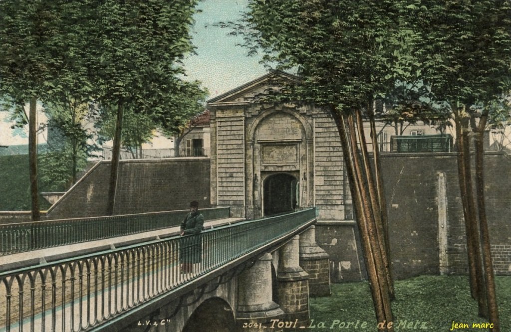 Toul - La Porte de Metz.jpg