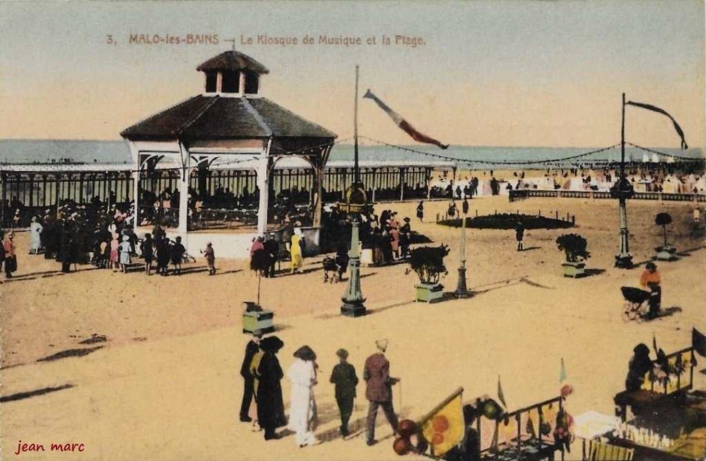 Malo-les-Bains - Le Kiosque de musique et la plage.jpg