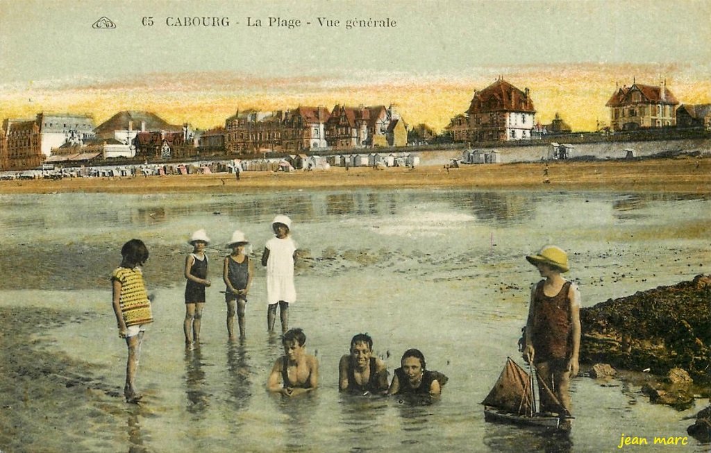 Cabourg - La Plage, vue générale.jpg