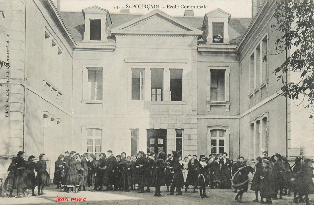 Saint-Pourçain - École Communale.jpg