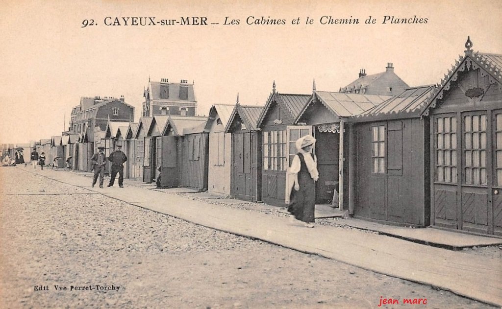 Cayeux-sur-Mer - Les Cabines et le Chemin des Planches.jpg