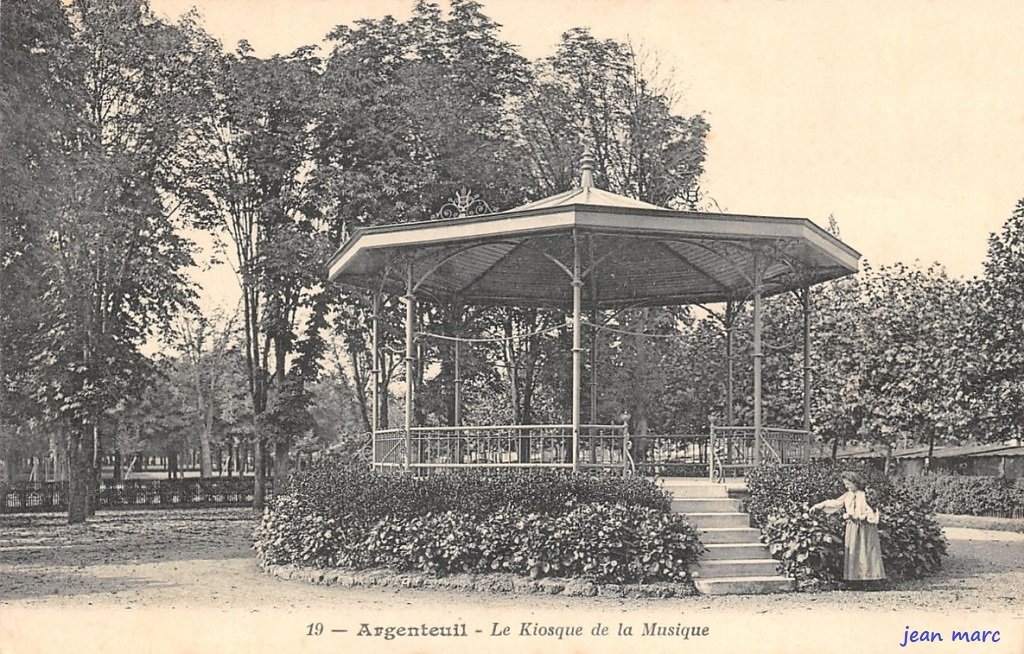 Argenteuil - Le Kiosque de la musique.jpg