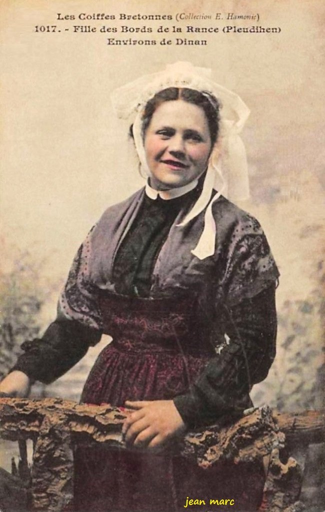 Pleudihen - Fille des bords de la Rance - Coiffes bretonnes.jpg