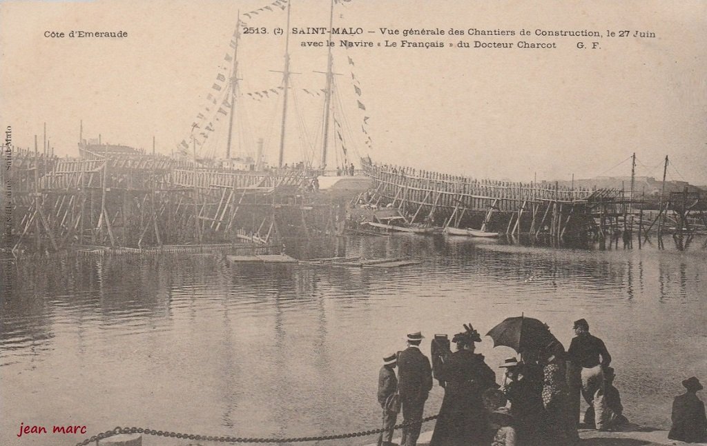 Saint-Malo - Vue générale des Chantiers de Construction, le 27 juin 1903 avec le Navire Le Français du Docteur Charcot.jpg