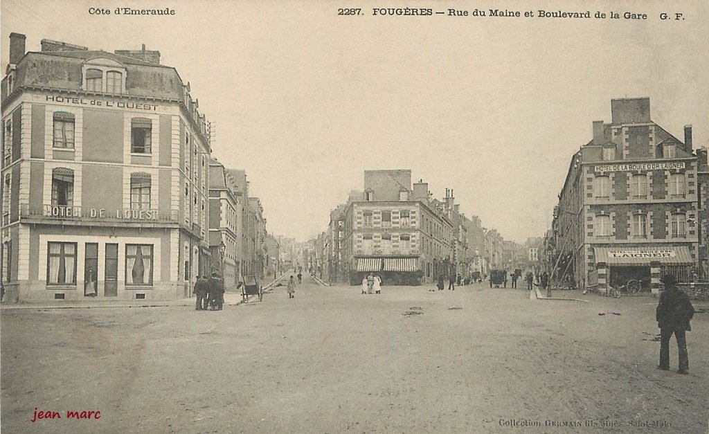 Fougères - Rue du Maine et Boulevard de la Gare.jpg